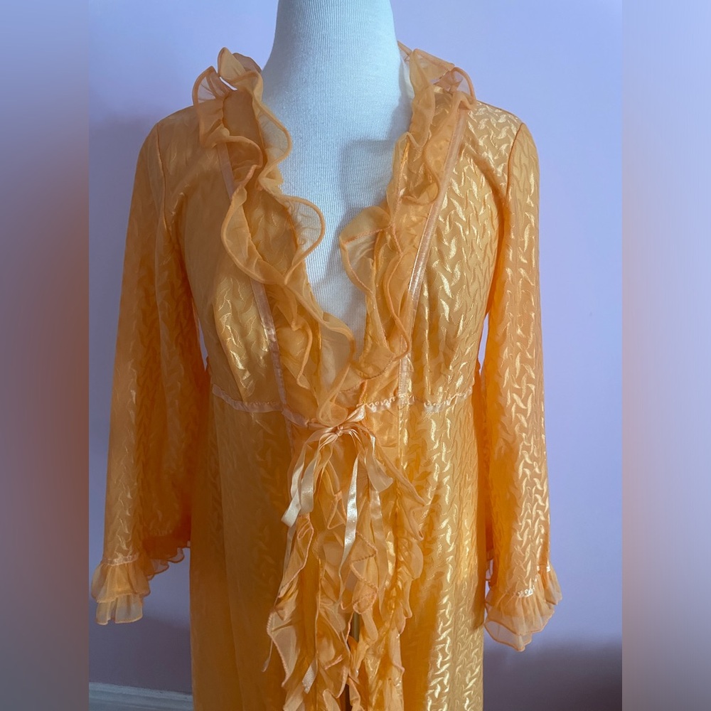 Vintage Ruffled Apricot Robe - Picture 2 of 10